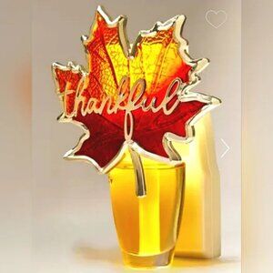 Bath & Body Works Thankful Leaf Fall Nightlight Wallflower Plug
